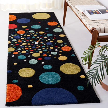 Safavieh Soho 2'-6" x 8'-0" Rug in Black / Multi