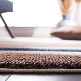 Safavieh Hollywood 4'-0" x 6'-0" Rug in Beige / Blue