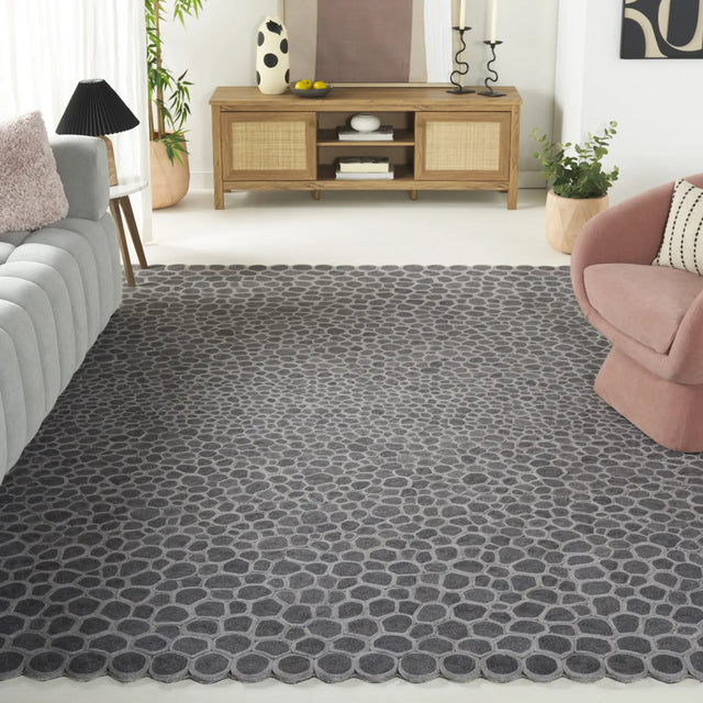 Safavieh Manhattan 6'-0" x 9'-0" Rug in Grey
