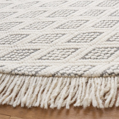 Safavieh Natura 6'-0" x 6'-0" Rug in Ivory / Grey