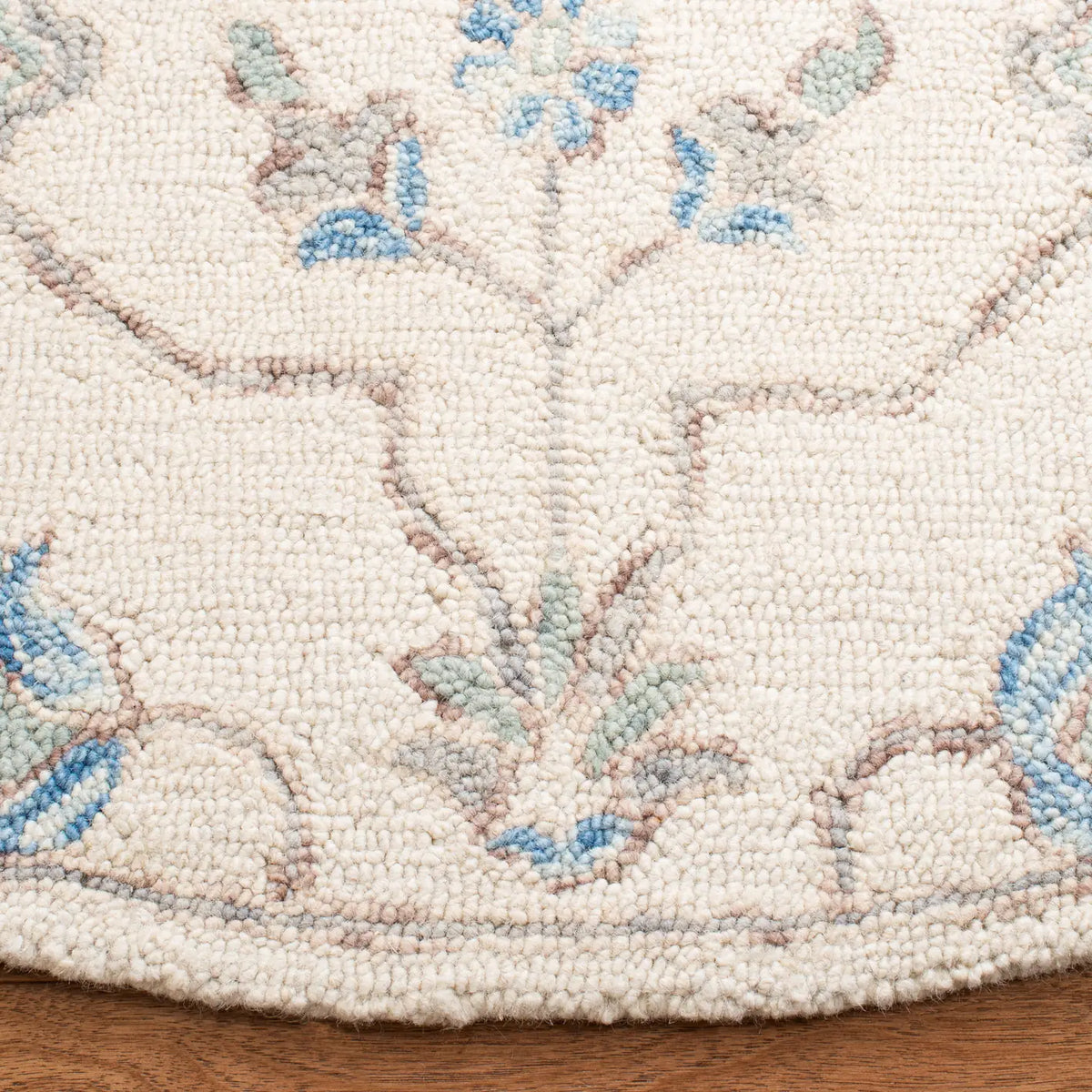 Safavieh Micro-Loop 5'-0" x 5'-0" Rug in Ivory / Grey