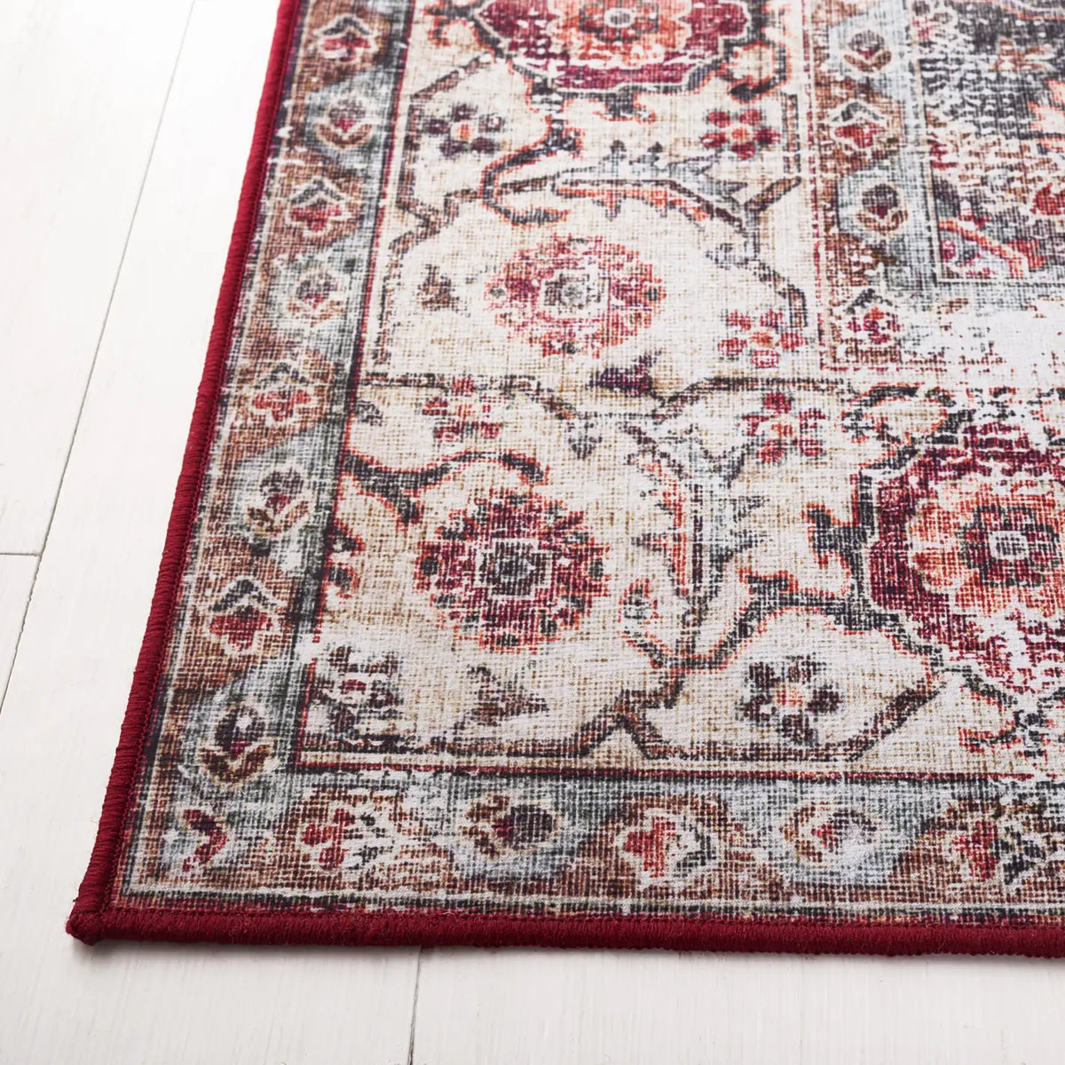 Safavieh Tucson 4'-0" x 6'-0" Rug in Beige Green / Rust
