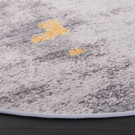 Safavieh Tacoma 6'-0" x 6'-0" Rug in Grey / Gold