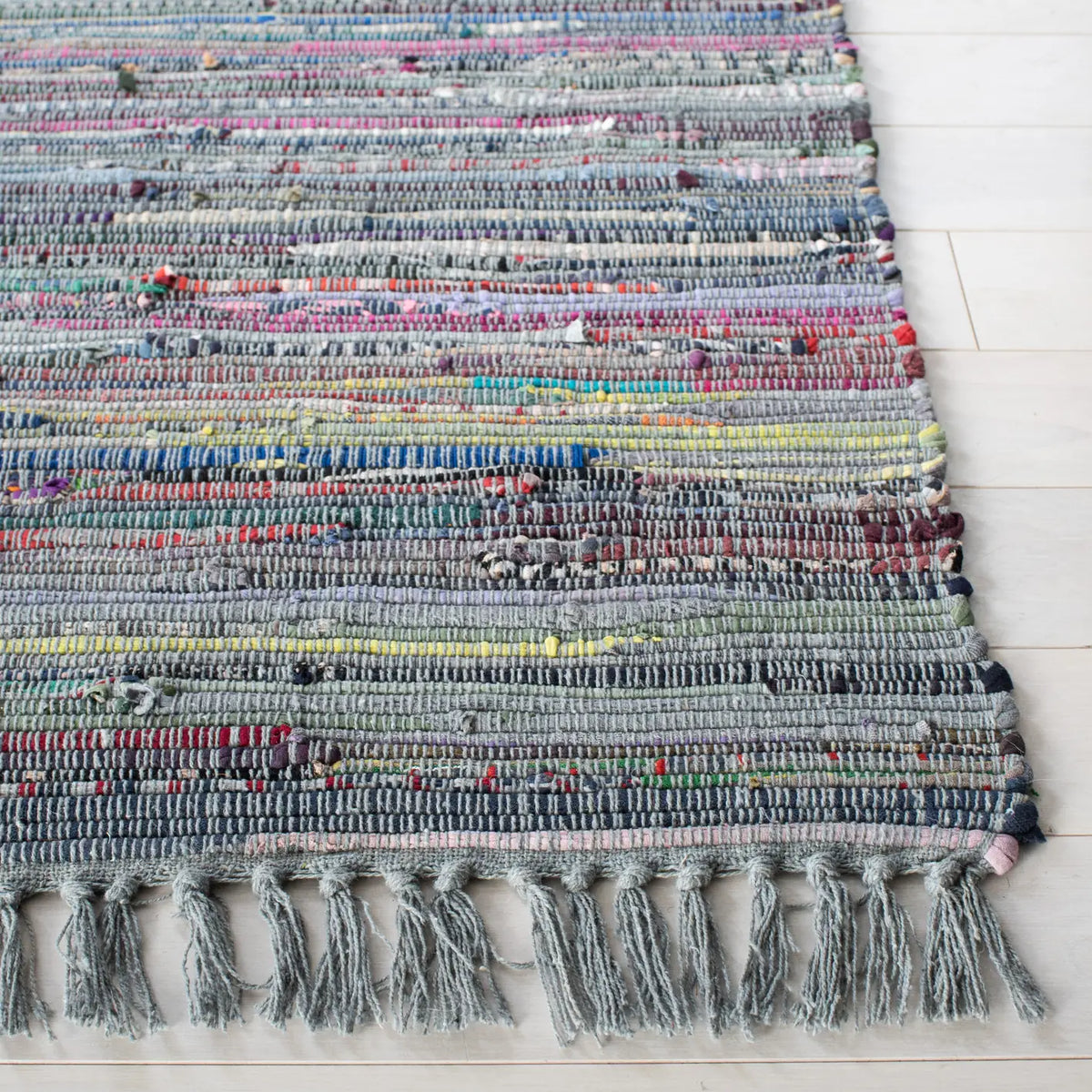 Safavieh Rag Rug 5'-0" x 8'-0" Rug in Aqua / Multi