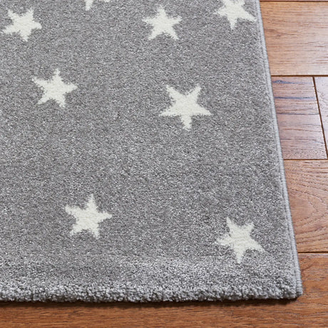 Safavieh Carousel Kids 100 4'-0" x 6'-0" Rug in Light Grey / White