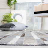 Safavieh Studio Leather 8'-0" x 10'-0" Rug in Ivory / Grey