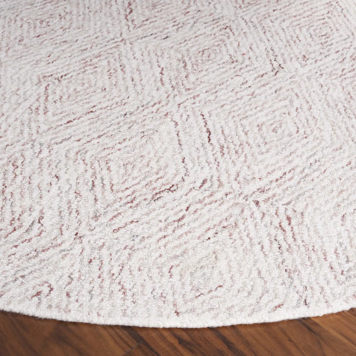Safavieh Ebony 6'-0" x 6'-0" Rug in Rust / Beige