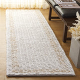 Safavieh Natura 2'-3" x 8'-0" Rug in Beige / Ivory