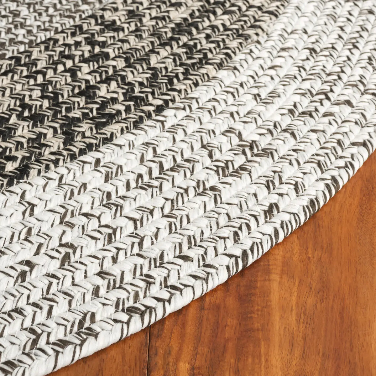 Safavieh Braided 5'-0" x 8'-0" Rug in Ivory / Black