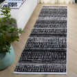 Safavieh Mila 2'-2" x 8'-0" Rug in Black / Beige Ivory