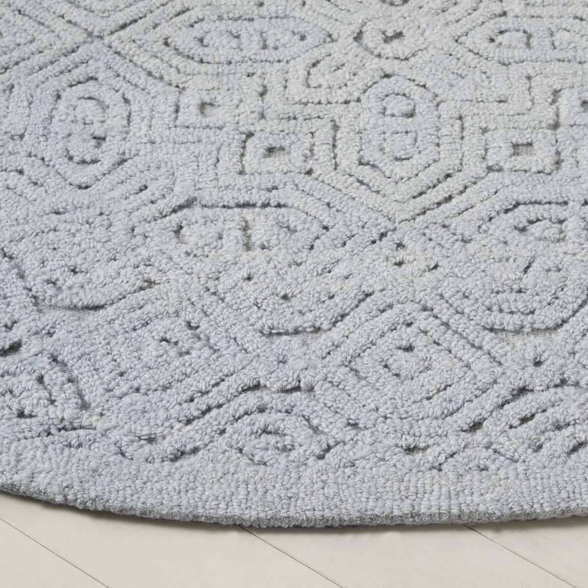 Safavieh Textural 6'-0" x 6'-0" Rug in Silver