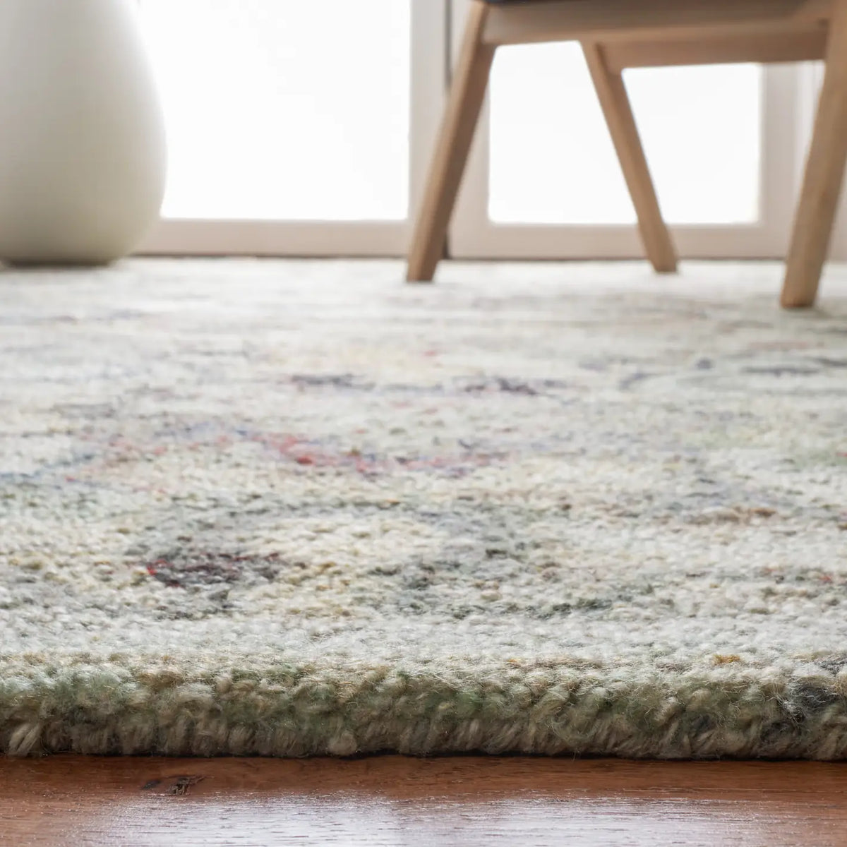 Safavieh Anatolia 4'-0" x 6'-0" Rug in Sage / Beige