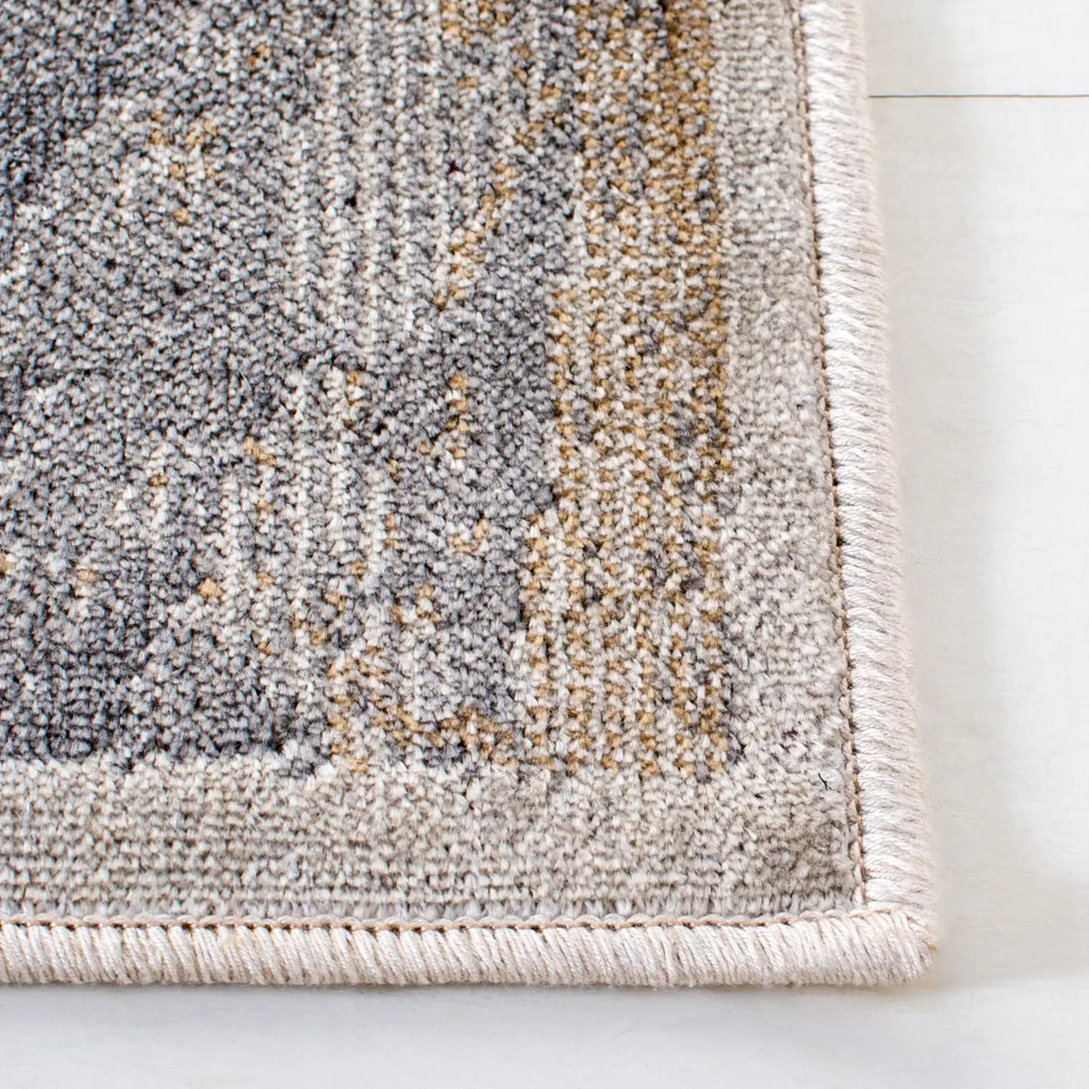 Safavieh Atlas 5'-3" x 7'-7" Rug in Charcoal / Grey