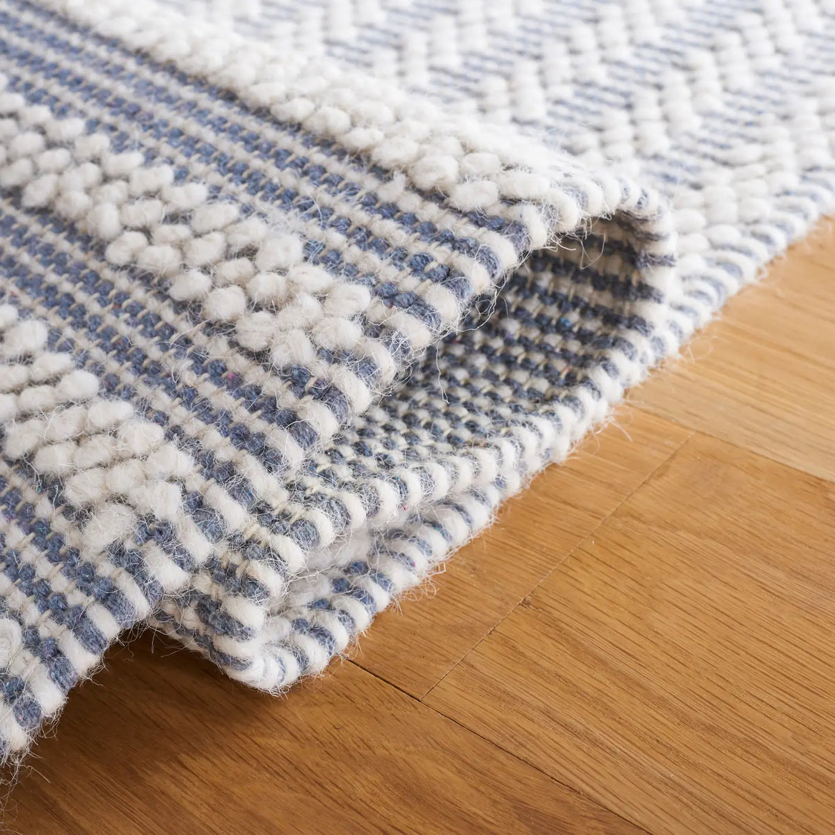 Safavieh Natura 4'-0" x 6'-0" Rug in Ivory / Grey