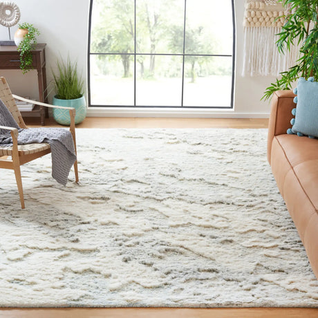 Safavieh Tribeca 10'-0" x 14'-0" Rug in Grey / Ivory