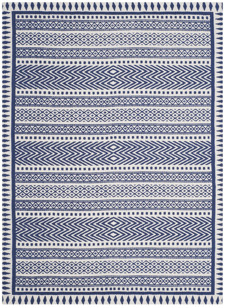Safavieh Cedar Brook 4'-0" x 6'-0" Rug in Blue