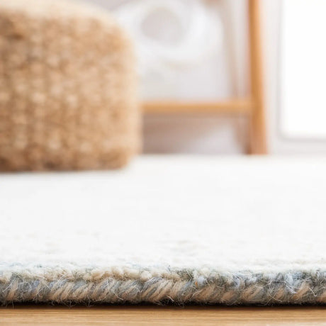 Safavieh Abstract 4'-0" x 6'-0" Rug in Blue / Ivory
