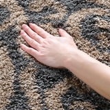 Safavieh Florida Shag 4'-0" x 6'-0" Rug in Grey / Beige