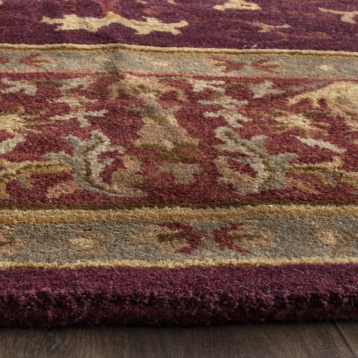Safavieh Empire 9'-6" x 13'-6" Rug in Burgundy