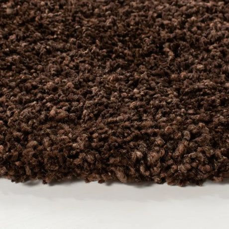 Safavieh Shag 6'-7" x 6'-7" Rug in Brown