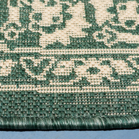 Safavieh Courtyard 6'-7" x 6'-7" Rug in Dark Green / Beige