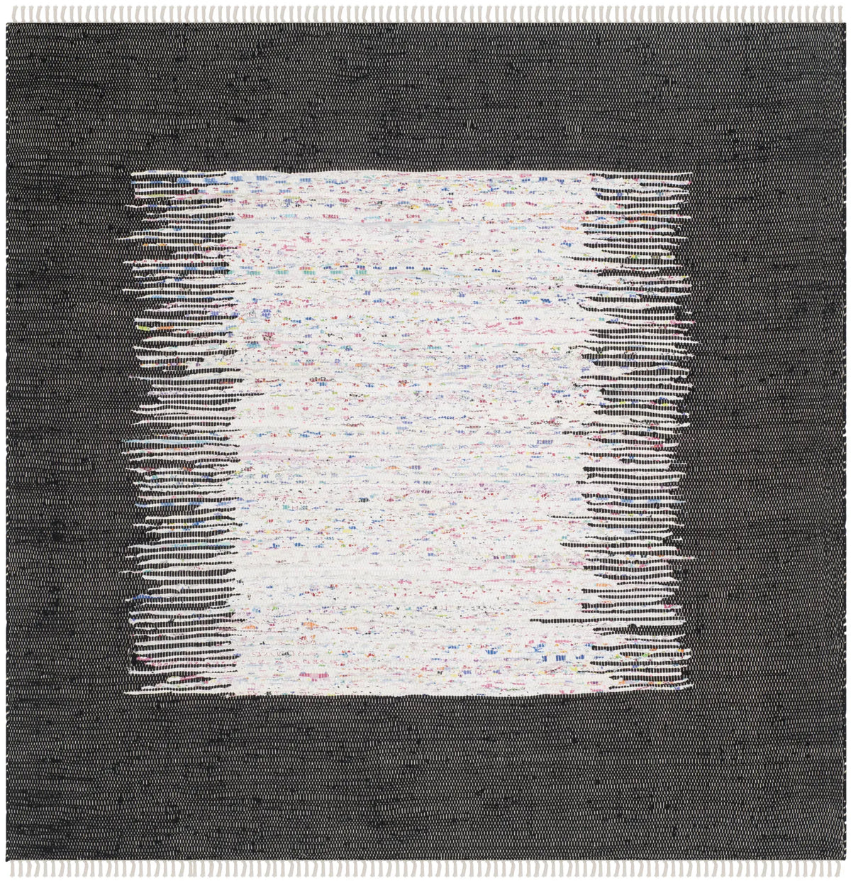 Safavieh Montauk 6'-0" x 6'-0" Rug in Ivory / Black