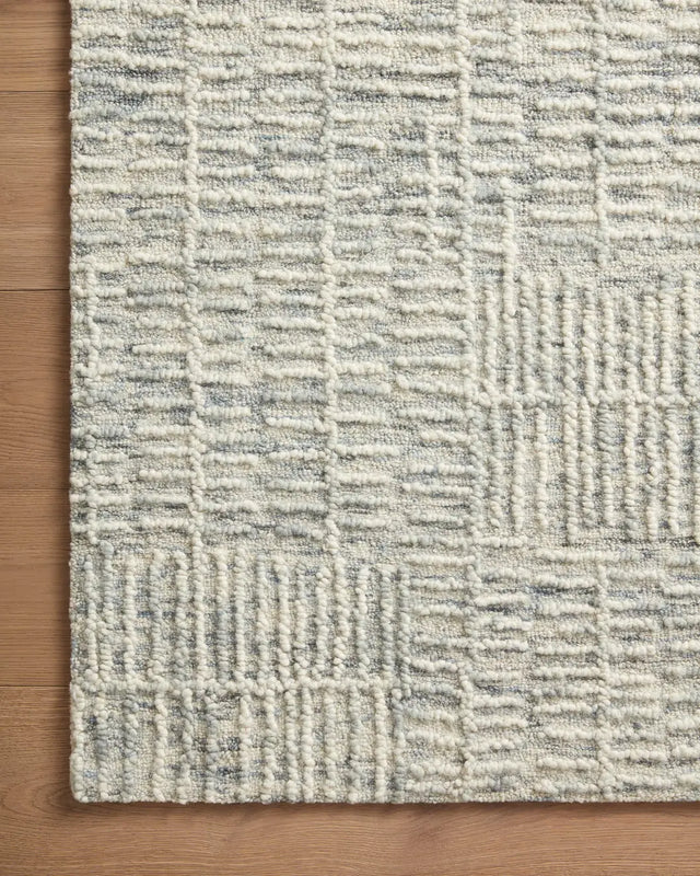 Loloi Tallulah Tll-03 Sky/Ivory Rug - corner on wood