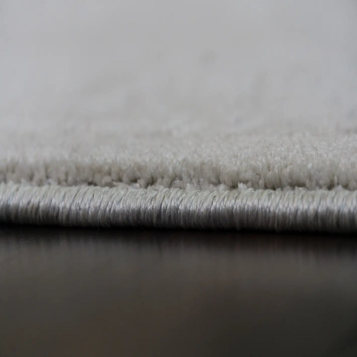 Dynamic Rugs Hamilton 10605 Power Loomed Traditional Ivory/Grey Rug - Pile