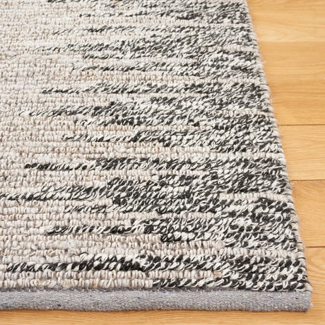 Safavieh Natural Fiber 4'-0" x 6'-0" Rug in Grey / Black