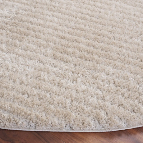 Safavieh Tahoe Shag 6'-7" x 6'-7" Rug in Beige