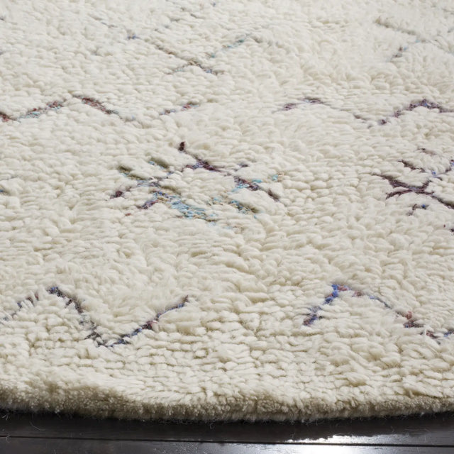 Safavieh Casablanca 6'-0" x 6'-0" Rug in Ivory / Multi