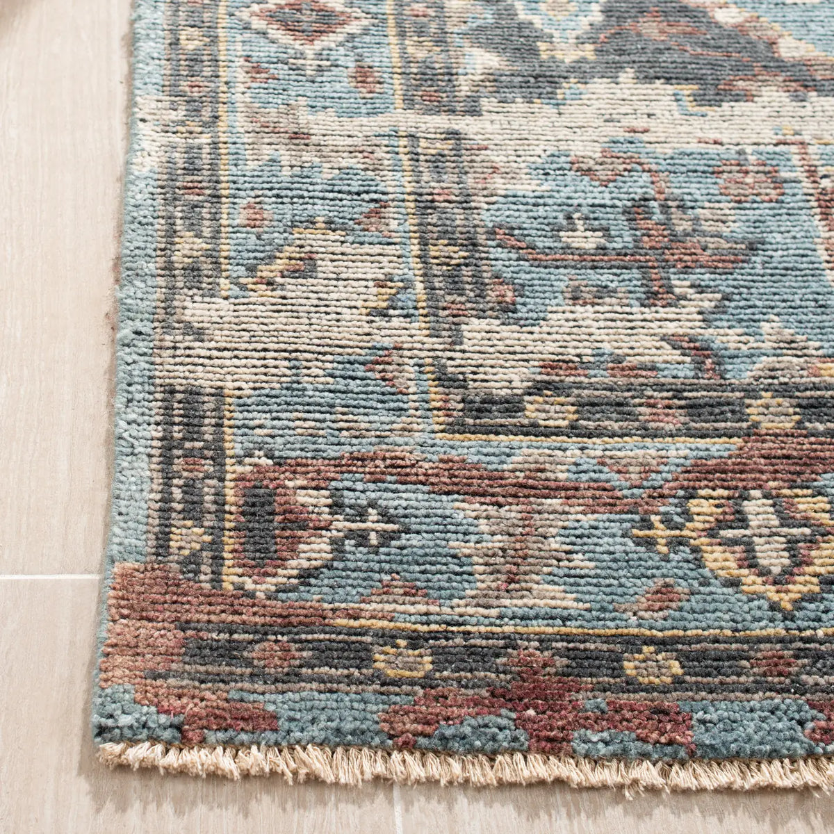 Safavieh Izmir 6'-0" x 9'-0" Rug in Blue / Light Brown