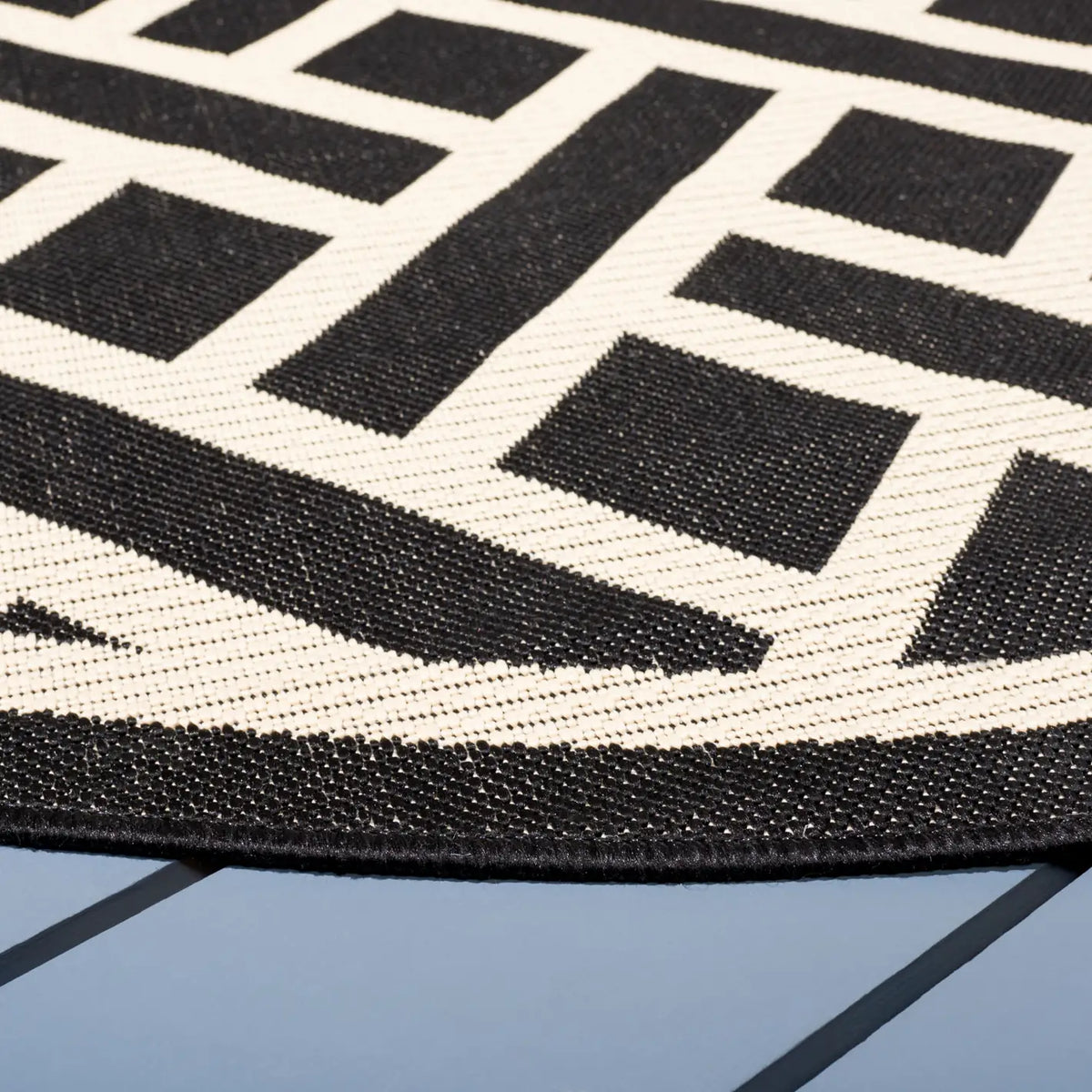 Safavieh Courtyard 6'-7" x 6'-7" Rug in Black / Light Beige