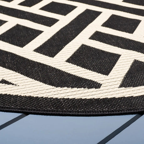 Safavieh Courtyard 6'-7" x 6'-7" Rug in Black / Light Beige
