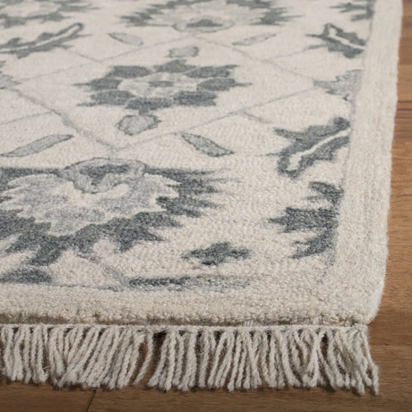 Safavieh Aspen 4'-0" x 6'-0" Rug in Green / Grey