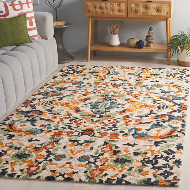 Safavieh Aspen 4'-0" x 6'-0" Rug in Ivory / Pink