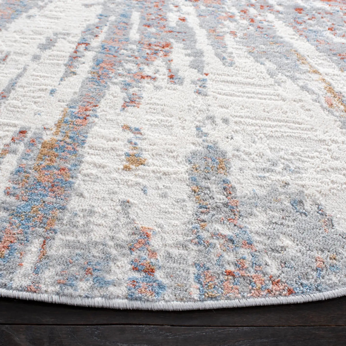 Safavieh Amelia 6'-7" x 6'-7" Rug in Grey / Rust