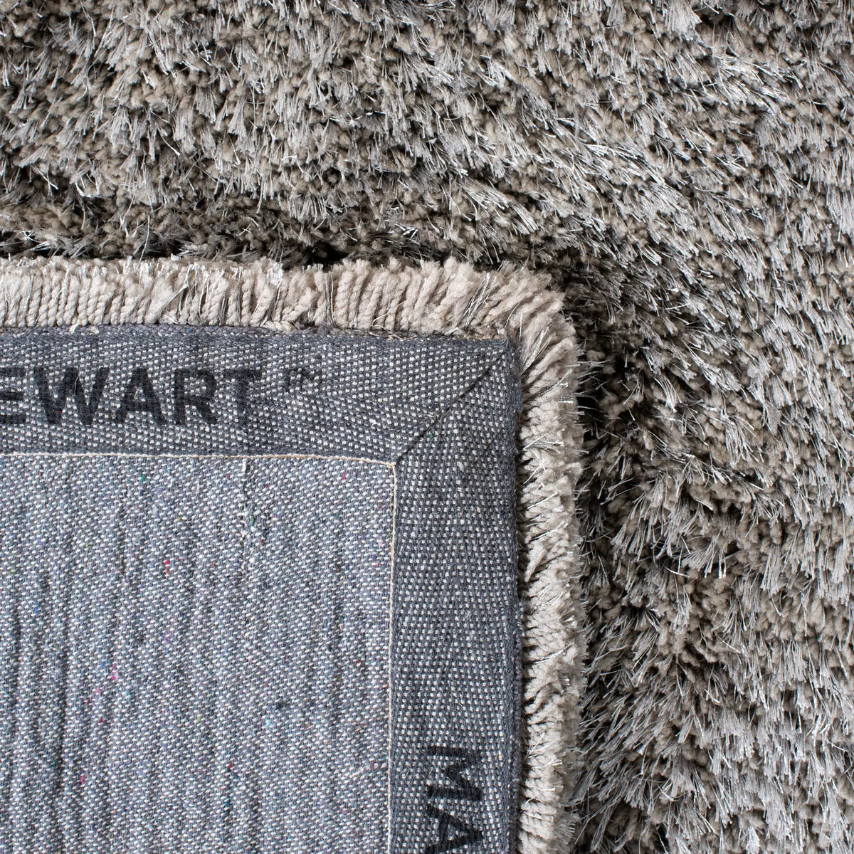 Safavieh Martha Stewart Shag 4'-0" x 6'-0" Rug in Silver