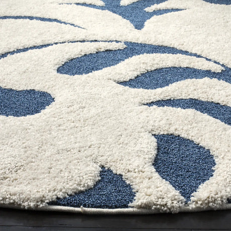 Safavieh Florida Shag 6'-7" x 6'-7" Rug in Cream / Blue