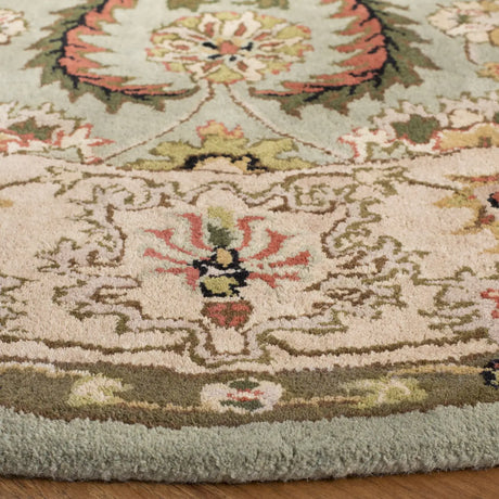 Safavieh Heritage 6'-0" x 6'-0" Rug in Sage / Ivory