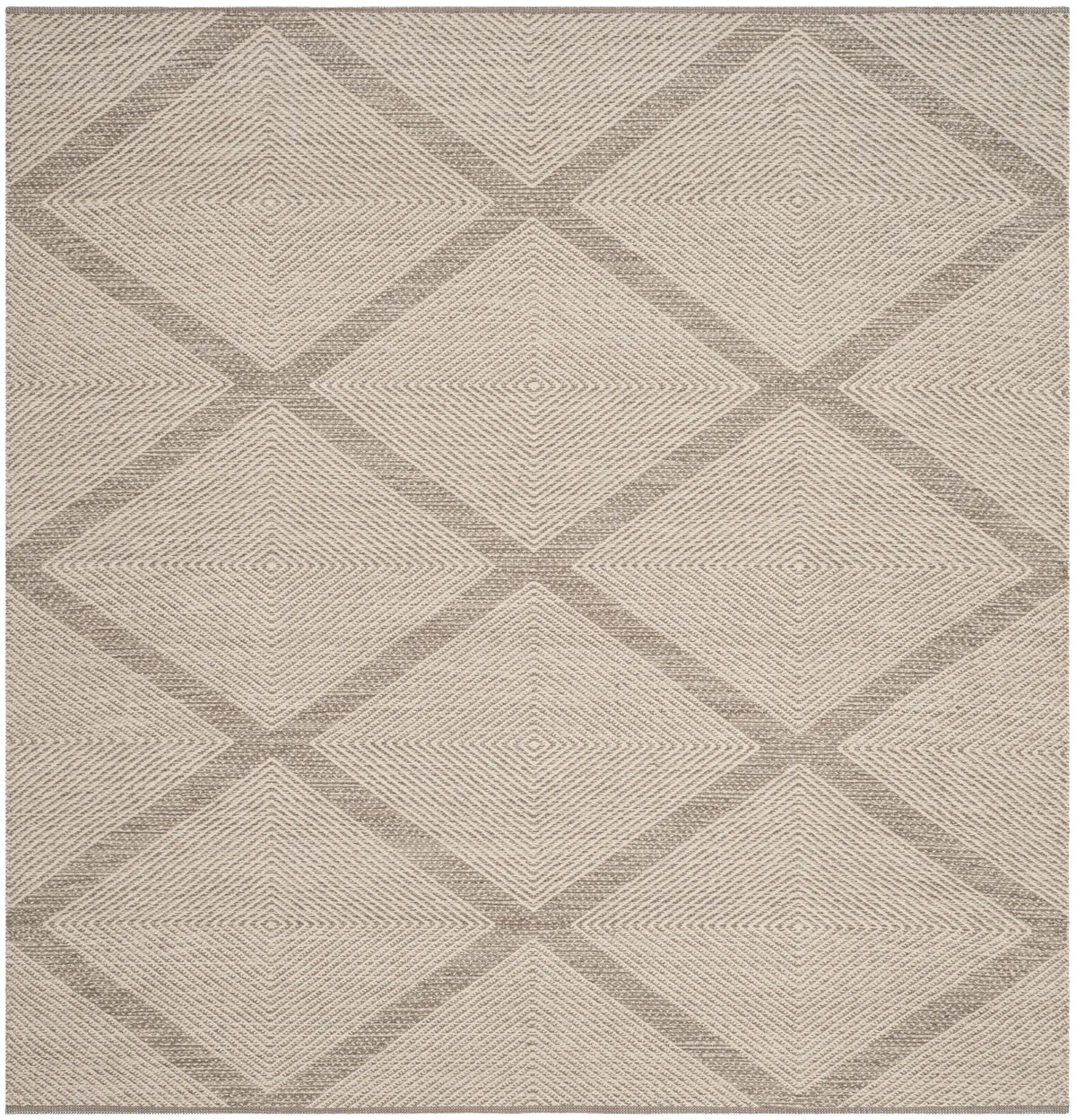 Safavieh Montauk 6'-0" x 6'-0" Rug in Grey