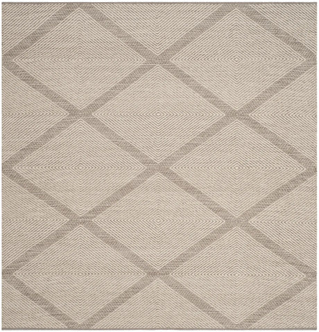Safavieh Montauk 6'-0" x 6'-0" Rug in Grey