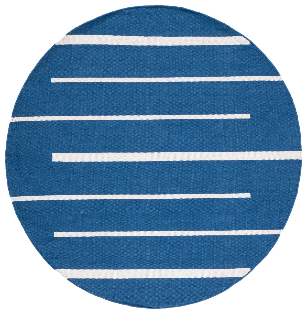 Safavieh Montauk 6'-0" x 6'-0" Rug in Navy / Ivory