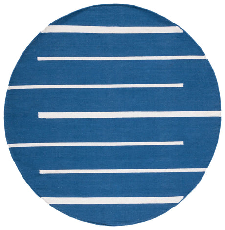Safavieh Montauk 6'-0" x 6'-0" Rug in Navy / Ivory