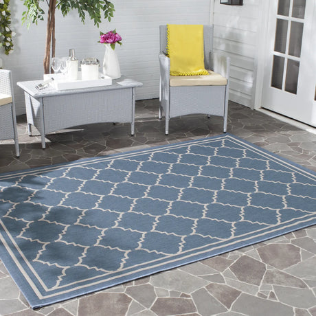 Safavieh Courtyard 4'-0" x 5'-7" Rug in Blue / Beige