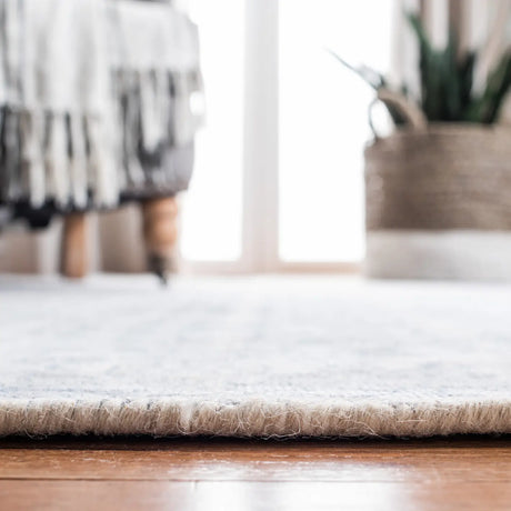 Safavieh Restoration Vintage 5'-0" x 8'-0" Rug in Blue / Ivory