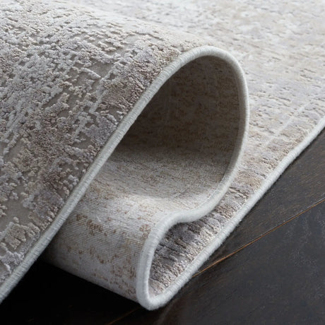 Safavieh Signature 400 5'-3" x 7'-7" Rug in Grey / Ivory