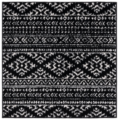 Safavieh Tulum 3'-0" x 3'-0" Rug in Black / Ivory