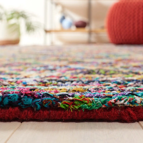 Safavieh Nantucket 4'-0" x 6'-0" Rug in Multi