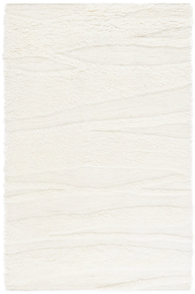 Safavieh Casablanca 4'-0" x 6'-0" Rug in Ivory